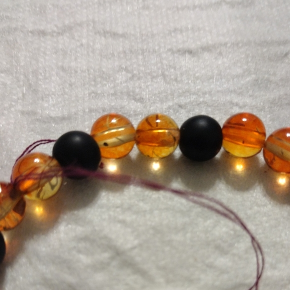 Artemis's Gems custom-made beaded bracelet with metal orb charm - Picture 4 of 7